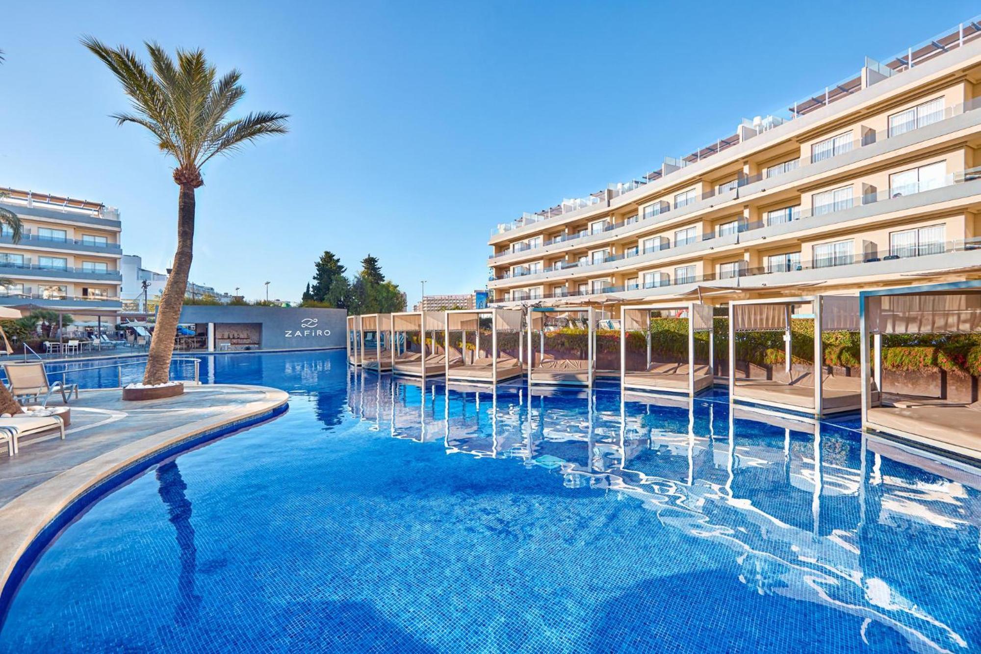 Zafiro Palmanova Aparthotel Bagian luar foto