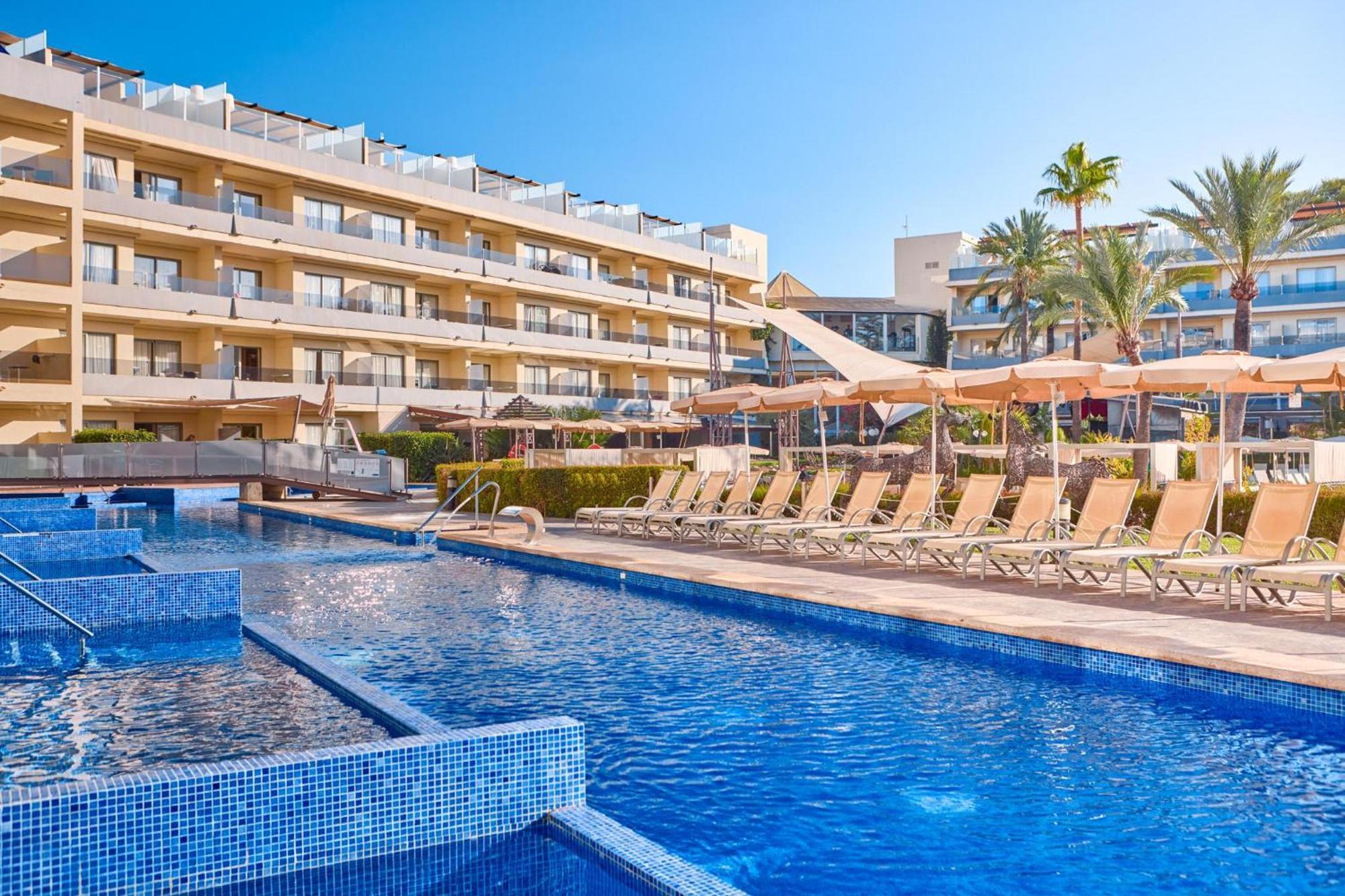 Zafiro Palmanova Aparthotel Bagian luar foto