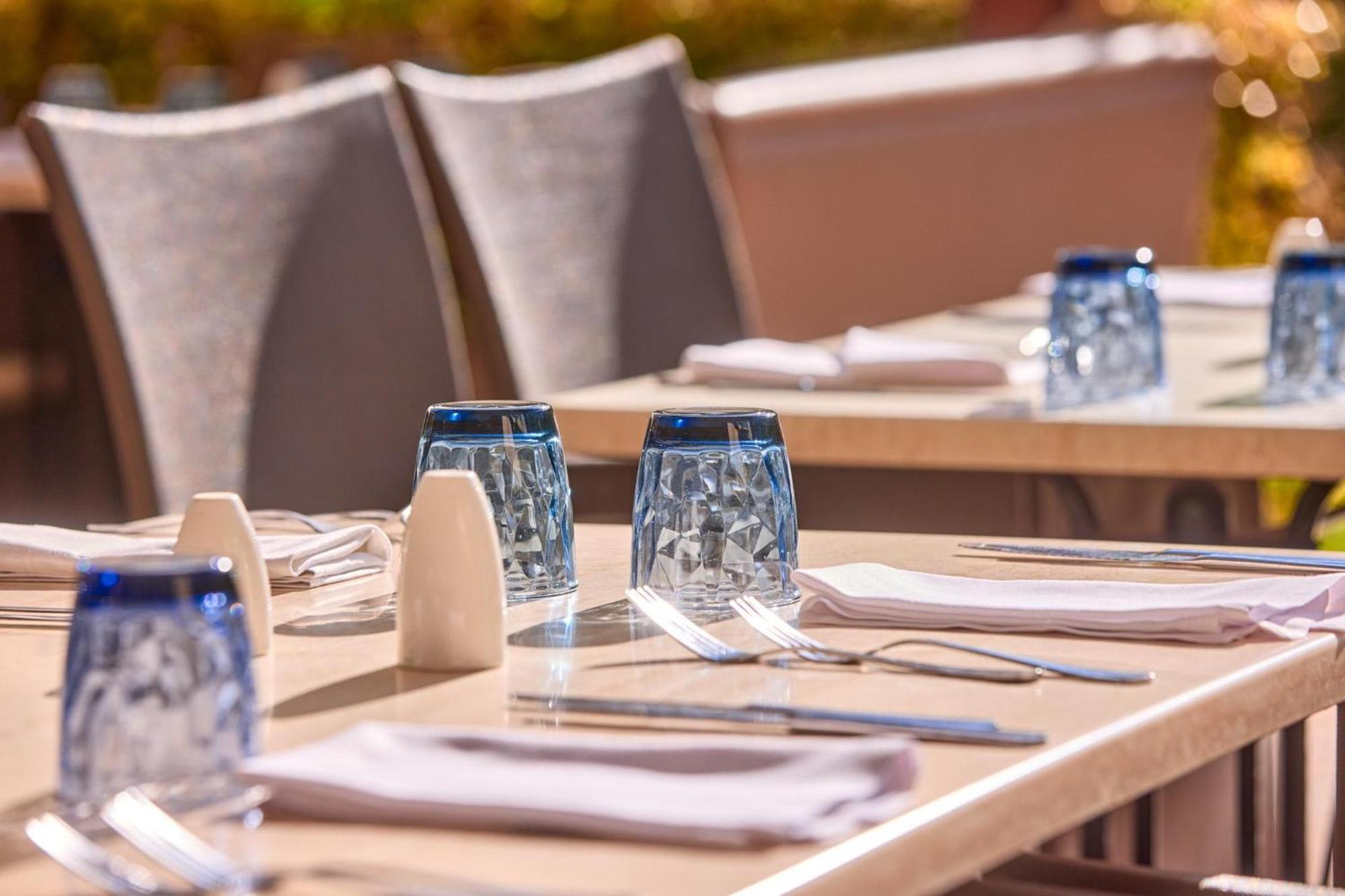 Zafiro Palmanova Aparthotel Bagian luar foto