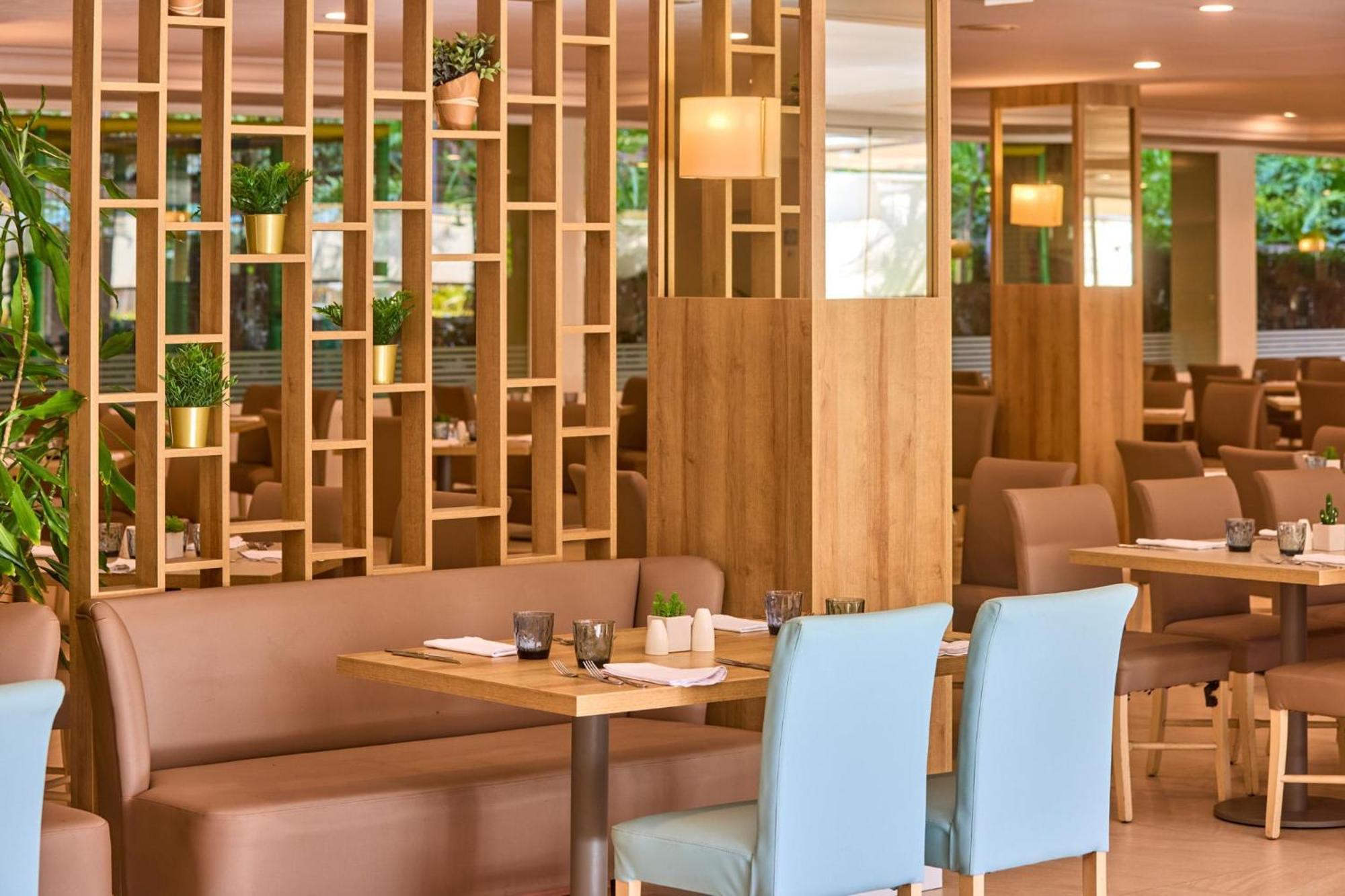 Zafiro Palmanova Aparthotel Bagian luar foto