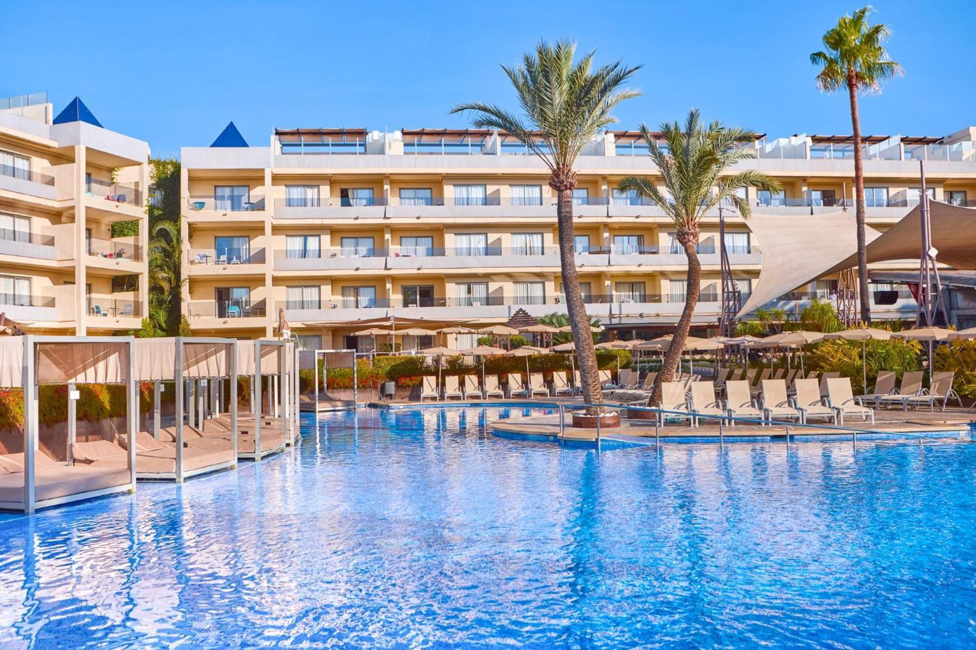 Zafiro Palmanova Aparthotel Bagian luar foto