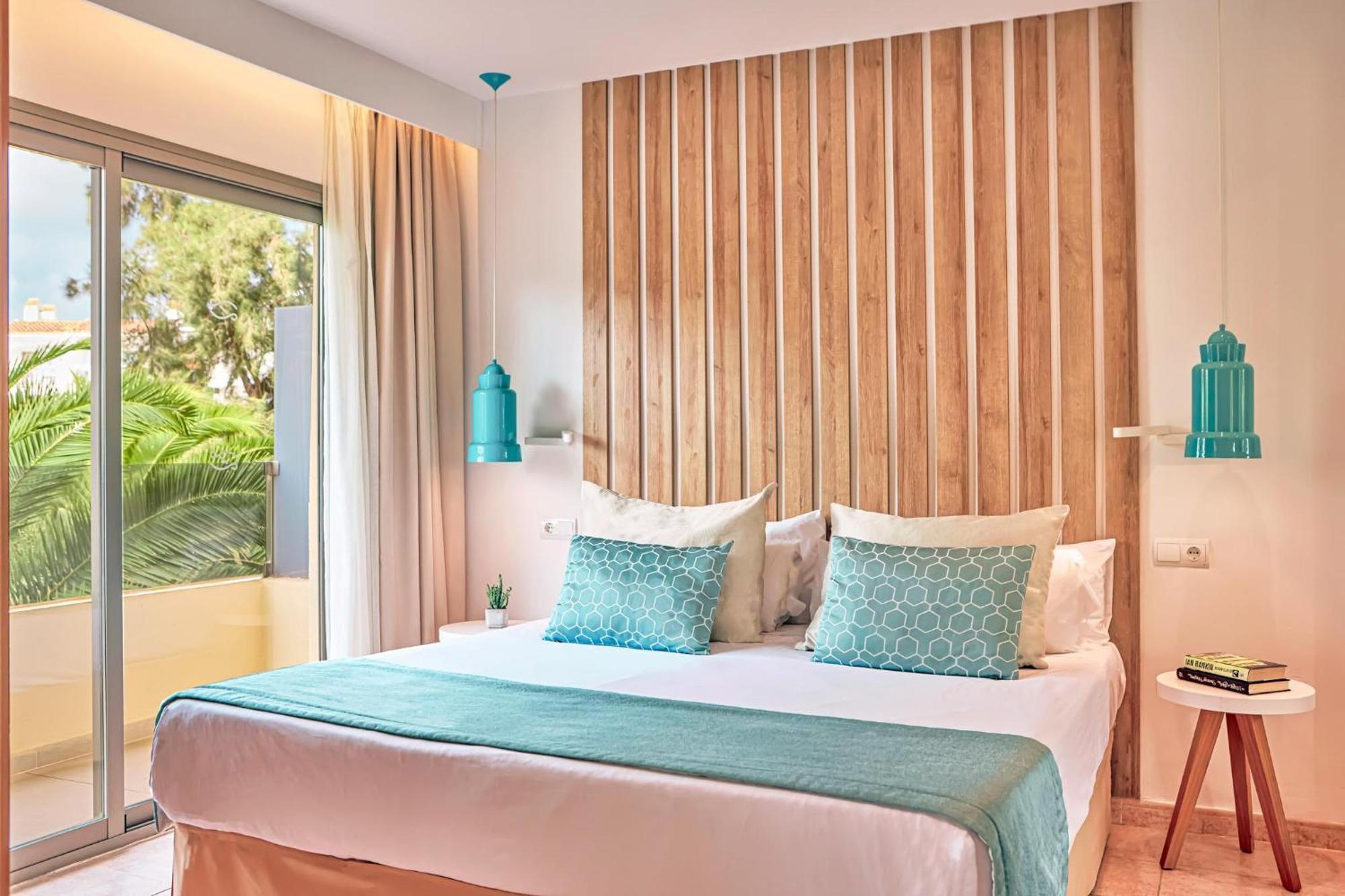 Zafiro Palmanova Aparthotel Bagian luar foto