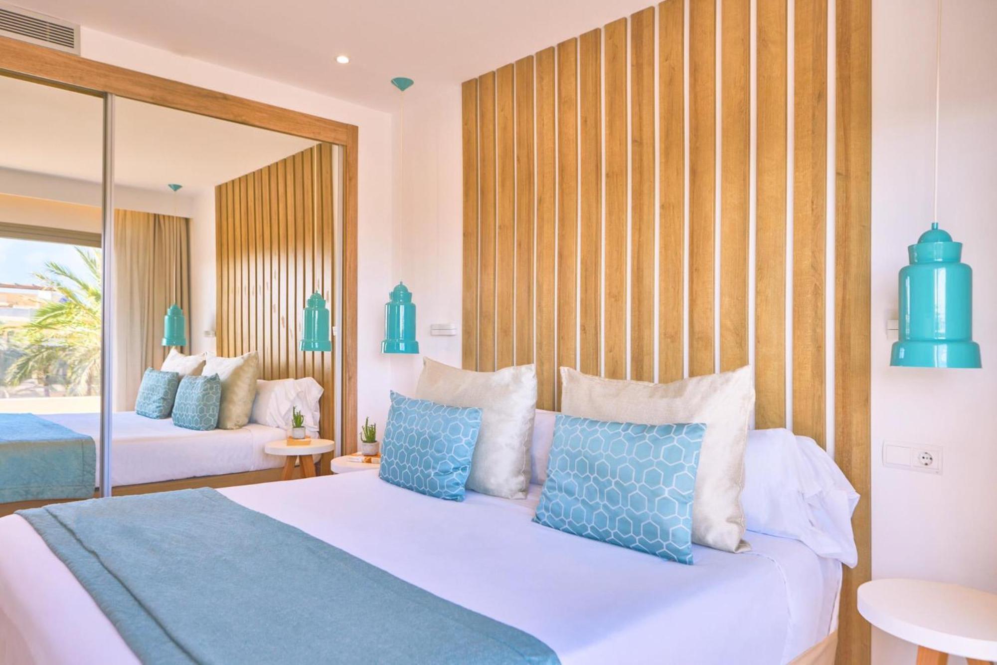 Zafiro Palmanova Aparthotel Bagian luar foto